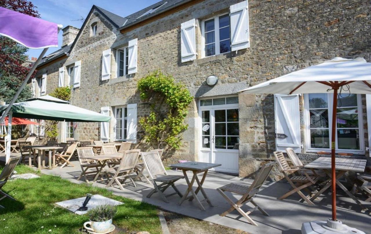 Logis De 3* Carolles