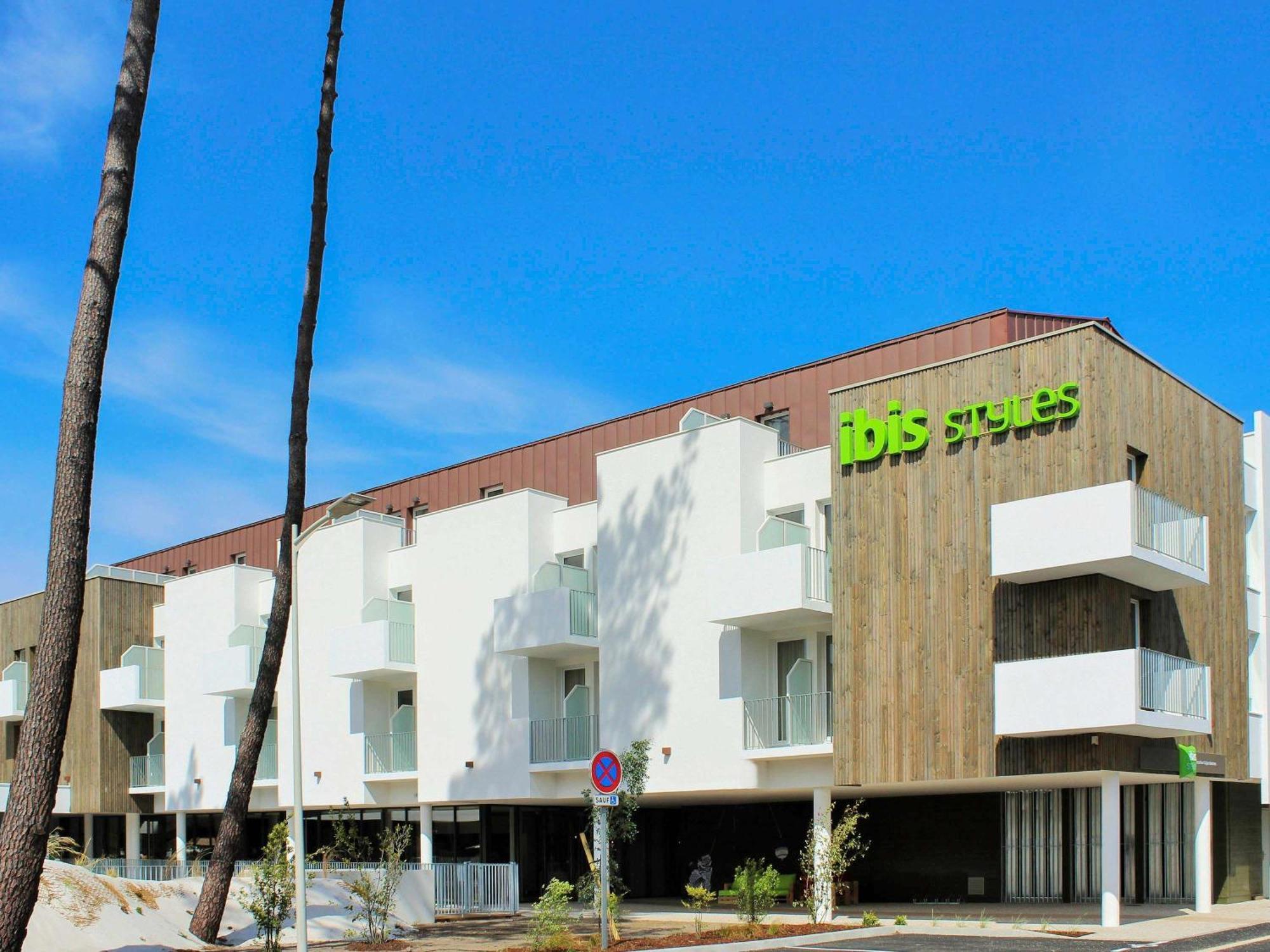 Hotel Ibis Styles Arcachon Mestras 3*