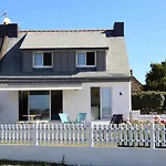 Azur, Maison Moderne Vue Mer