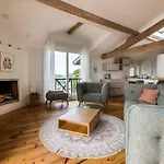 Green Views Keyweek Duplex And Terrace Right Above The Biarritz Golf