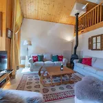 Lachat Beautiful Penthouse In The Center Of Meribel Appartement With Services
