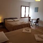 Acacias Hotel Motel