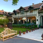 Beaumanoir Small Luxury Boutique Hotel