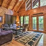 Sky Harbor Sevierville Cabin With Hot Tub And Deck!