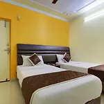 Oyo 9209 Hotel Garden Villa