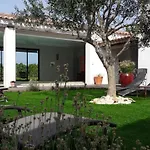 Chambres D'Hotes Les Sarments