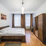 Apartament Dinicu