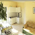 House With One Bedroom In Agde, With Pool Access, Enclosed Garden And