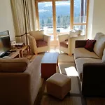 Flaine Prime Ski In, Ski Out Apartment