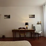 La Chambre Claire