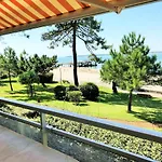 C213 Appartement Vue Mer Terrasse, Parking