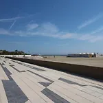 Soleil Bleu - T2 Classe 3 Etoiles En Front De Mer