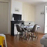 Appartement L Hirondelle Mers, Prairie De Mers