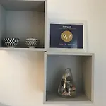 Escale A L Amiraute