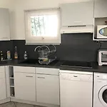 App. 62M² Piscine & Parking