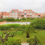 Les Soleillades - Plage, Piscine, Parking!