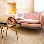 Suite Romantique Avec Jacuzzi - Hypercentre, Place Jean Jaures