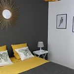 Une Nuit Au Soleil