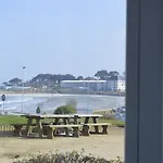 Studio Piscine Et Vue Mer