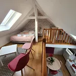 Appartement Cerise Honfleur Centre Avec Place De Parking