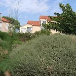 Appartement 2 Pieces A Marseillan Plage A 5 Minutes A Pied De La Plage Avec Terrasse
