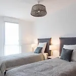 Appartement 4 Etoiles Bord De Plage Et Parking Chez Suzette