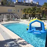 Maison De 2 Chambres Avec Piscine Partagee Jardin Clos Et Wifi A Saint Martin Des Entrees