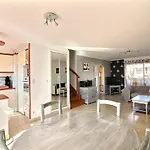 Spacieuse Maison Pour 6 Personnes, Proche Mer Et Commerces