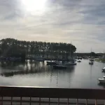 Appart 24 Avec Vue Port