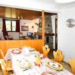 Appartement De 2 Chambres A Les Menuires A 600 M Des Pistes Avec Terrasse Et Wifi
