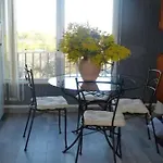 Studio Cabine Avec Place De Parking Privee A 100M De La Plage