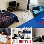 Le Cosy