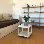 Appartement Lumineux, Avec Balcon, A 200M De La Plage