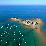 Maison Moderne Neo-Bretonne Proche De La Cote