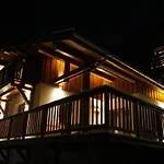 Chalet Soflo -5 Flocons Or - 3 Vallees - Saint-Martin-De-Belleville-9Personnes-130M2