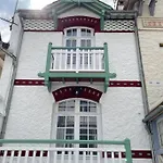 Le Chat Botte / Superbe Maison De Ville Au Coeur Du Touquet!