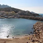 Charmant Cabanon Aux Goudes A Marseille Avec Vue Mer