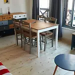 Appartement De 35 M2,Avec Terrasse Et Vue Sur La Mer