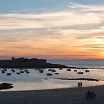Chic T3 Neuf Calme Proche Centre-Ville Et Plages