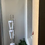 Appartement De Refait A Neuf Proche De Toutes Commodites