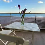 T2 Vue Mer, Premiere Ligne, Terrasse, Garage, Clim