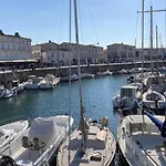 Appartement Lumineux A Saint Martin De Re Terrasse Et Parking