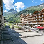 Magnifique Petit Studio 2-3 Personnes Dans L'Hyper Centre Skis Aux Pieds Vue Front De Neige