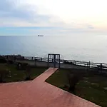 Face A La Mer