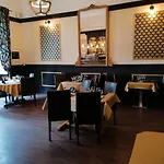 Hostellerie De La Quenoeuille