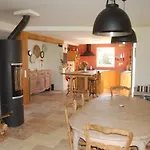 Maison De Famille