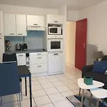 Joli T2 Avec Jardin A 3 Min De La Plage