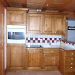 Appartement 3 Pieces 6 Pers A Meribel Village, Pied Des Pistes, Balcon, Piscine Chauffee - Fr-1-411-602