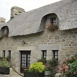 Charmante Maison En Campagne Pres De Nevez Avec Jardin Cloture