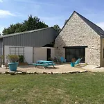 Gite De Kerbernes